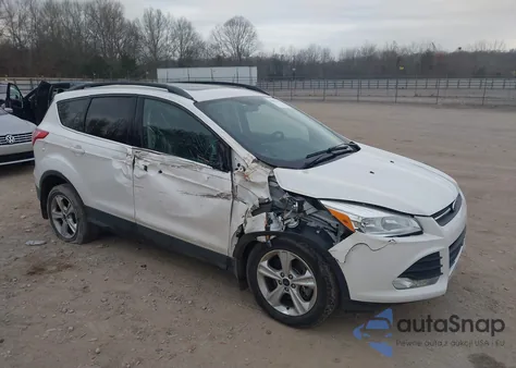 2015 Ford Escape Se z USA, uszkodzony, nr VIN 1FMCU9GXXFUC07937
